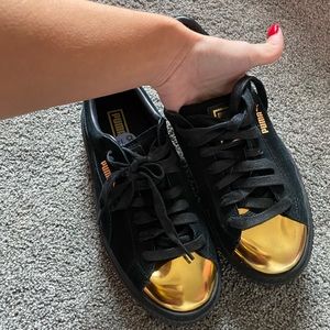 Suede platform black sneakers from puma- women